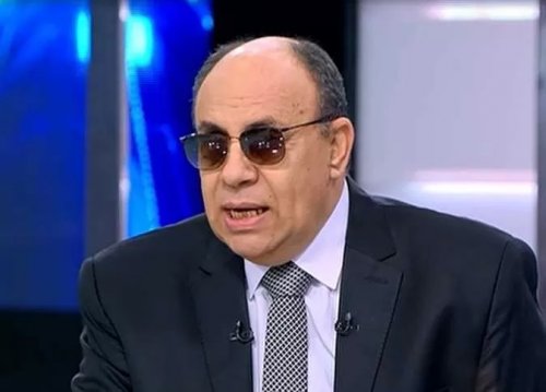 مراتي بتشهق كل ما تتكلم مع حد وأنا بغير.. لن تصدق كيف كان رد الداعية مبروك عطية على أغرب سؤال يتلقاه!!