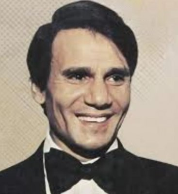 كروان الشرق المصرية فايزة أحمد.. تزوجت 5 مرات أحدهم كاد يرميها من الطابق السادس وهذا سر خلافها مع العندليب عبد الحليم حافظ