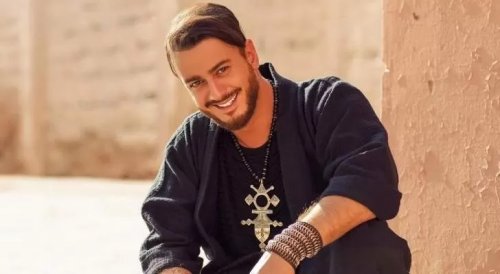 اللباس الذي ارتداه سعد لمجرد في حفله بمصر يثير موجة انتقادات واسعة لن تصدق ماارتدى... شوف دلوقتي