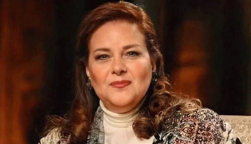 سألوا فادية عبد الغني مين تختاري لتقديم سيرتك الذاتية؟ فاختارت ممثلة واحدة دون تردد.. لن تصدقوا من هي! كشفت الفنانة حقائق صادمة