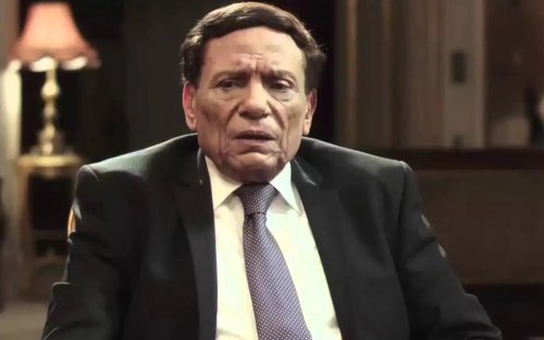 (عادل إمام دخل مرحلة صعبة في مرضه).. عصام إمام يكشف عن حالة الفنان