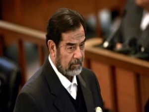 كاتب سعودي في هذه الدولة وفي هذا المكان بالضبط تتواجد جثة صدام حسين..مفاجأة صادمة