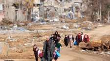 مصر تنفي مزاعم مشاركتها في عملية تهجير الفلسطينيين من غزة إلى سيناء - موقع الخليج الان
