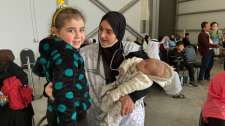 الإمارات تواصل دعمها الإنساني للشعب الفلسطيني وتستقبل الدفعة الـ14 من الأطفال الجرحى ومرضى السرطان - موقع الخليج الان