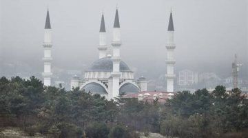 لأول مرة.. إقامة صلاة عيد الفطر في المسجد الجامع بالقرم