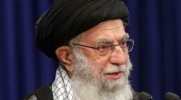 خامنئي يشكر القوات الإيرانية على الهجوم ضد إسرائيل
