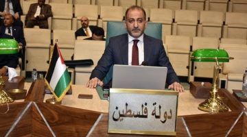 مندوب فلسطين بالجامعة العربية يطالب باتخاذ إجراءات سياسية واقتصادية لمعاقبة إسرائيل