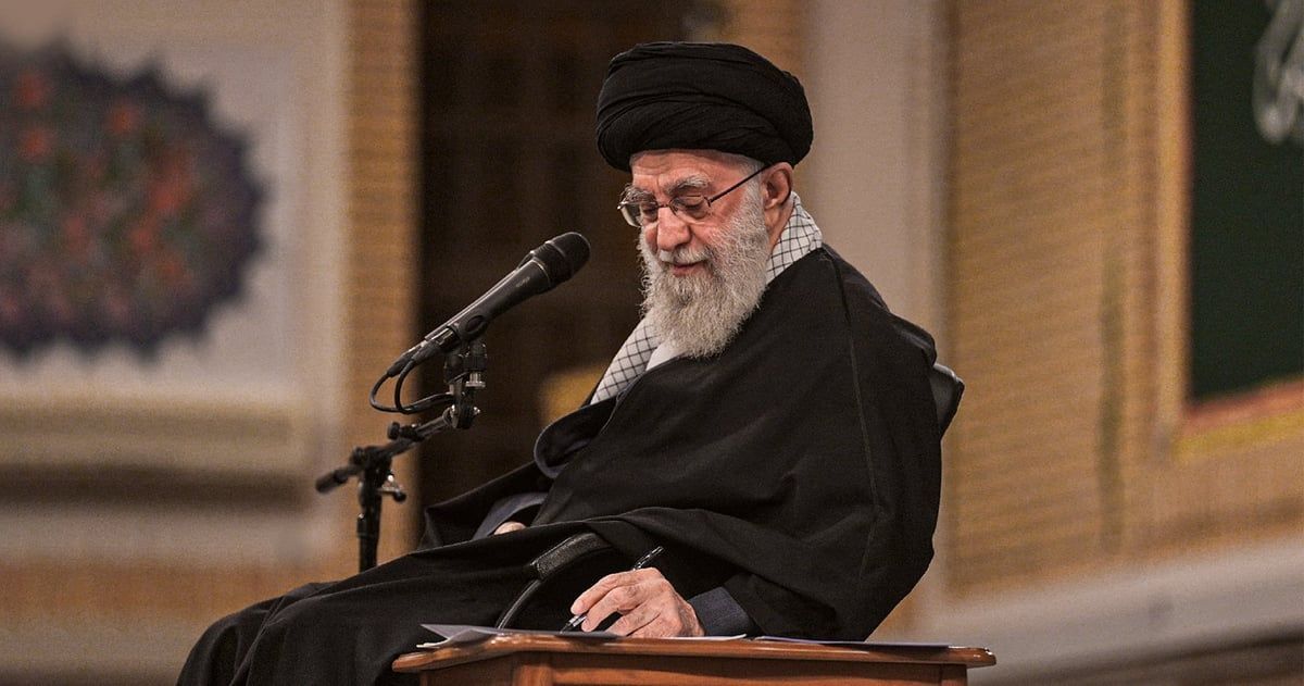 متجاهلاً ميليشيات اليمن والعراق.. خامنئي يشيد بحماس وحزب الله فقط