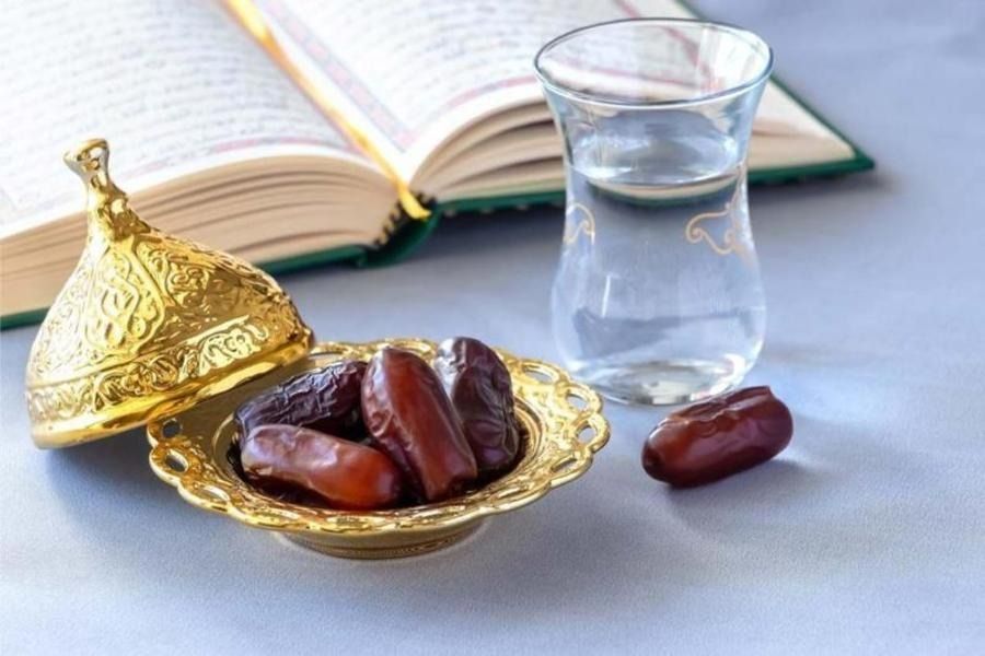 معلومة لن تتوقعها: كيف يصوم المسلمون في بلاد لا تغرب فيها الشمس!!