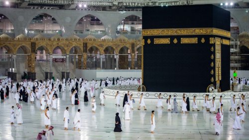 وزارة الحج والعمرة تعلن عن مدة تأشيرة العمرة في السعودية 1446 والحالات المسموح لها بتقديم الطلب