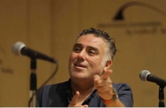 “ارقصوا على قبري”..داعية تنتقد وصية سيناريست شهير