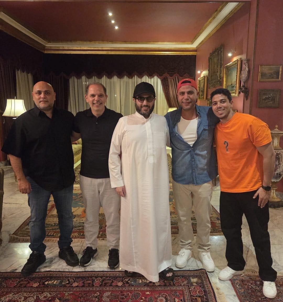 بصحة وعافية.. تركي آل الشيخ يكشف تفاصيل زيارته للزعيم عادل امام بمنزله - الخليج الان