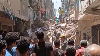 إنقاذ 8 أشخاص وانتشال جثتين من تحت أنقاض عقارين منهارين بحدائق القبة - الخليج الان