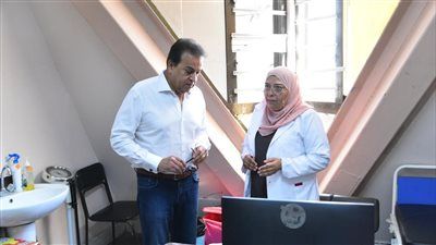 وزير الصحة يتفقد المركز الصحي الحضري بصقر قريش ويوجه بمراجعة التشطيبات النهائية غير الطبية - الخليج الان