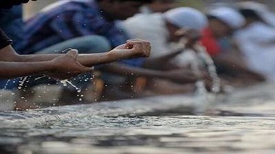 هل يجوز الوضوء والاغتسال بماء البحر؟.. أمين الفتوى يجيب - الخليج الان