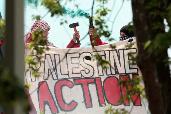 بريطانيا تحظر منظمة "بالستاين أكشن" المناصرة لفلسطين - الخليج الان