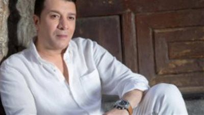 زوجة مصطفى كامل تتعرض لوعكة صحية.. والفنان يطلب الدعاء لها - الخليج الان