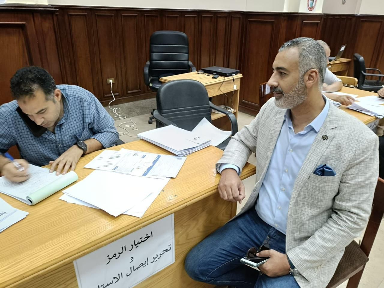 مساعد رئيس حزب العدل للعلاقات الخارجية يتقدم بأوراق ترشحه لانتخابات مجلس الشيوخ - الخليج الان
