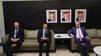 وزير الشباب والرياضة يصل إلى الأردن للمشاركة في تدشين الخطة التنفيذية للاستراتيجية العربية للشباب والسلام والأمن - الخليج الان