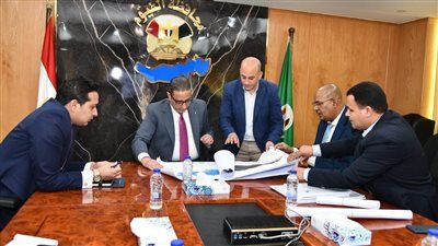 بالتعاون مع الهيئة القومية للاستشعار عن بعد.. محافظ الفيوم يتسلم تقرير ومخرجات دراسة الاستخدام الأمثل للأراضي جنوب بحيرة قارون - الخليج الان