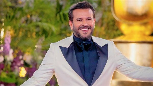 آخرهم المخرج سامح عبد العزيز.. الوسط الفني يلقي بمشاهيره إلى التهلكة - الخليج الان