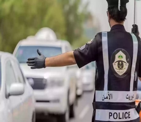 المرور السعودي يصدر مخالفة بـ 2000 ريال ويحذر الجميع قبل فوات الاوان... التفاصيل الكاملة أدناه