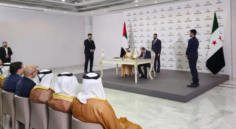 «اتفاقية تاريخية».. سوريا توقع اتفاقية بقيمة 800 مليون دولار مع شركة موانئ دبي - الخليج الان