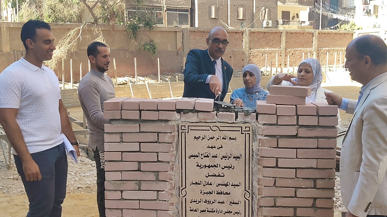 أول مكتبة عامة حديثة فى حى العمرانية.. النائب إيهاب منصور: مشوار طويل توج بالنجاح مع جهود كبيرة لمحافظة الجيزة - الخليج الان
