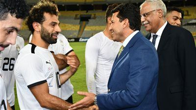 أحمد حسن : محمد صلاح مظلوم مع الجيل الحالي لمنتخب مصر - الخليج الان