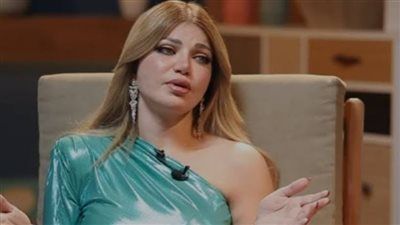 ياسمين الخطيب: "هو الفن بجد حرام؟!.. مدحت العدل ما قالش حاجة تستاهل الهجوم" - الخليج الان