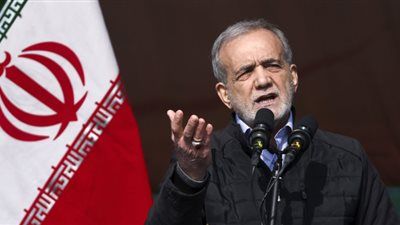 رئيس إيران يعترف: إخفاقات أمنية كشفتها الحرب مع إسرائيل وواشنطن تدخل خط المواجهة - الخليج الان