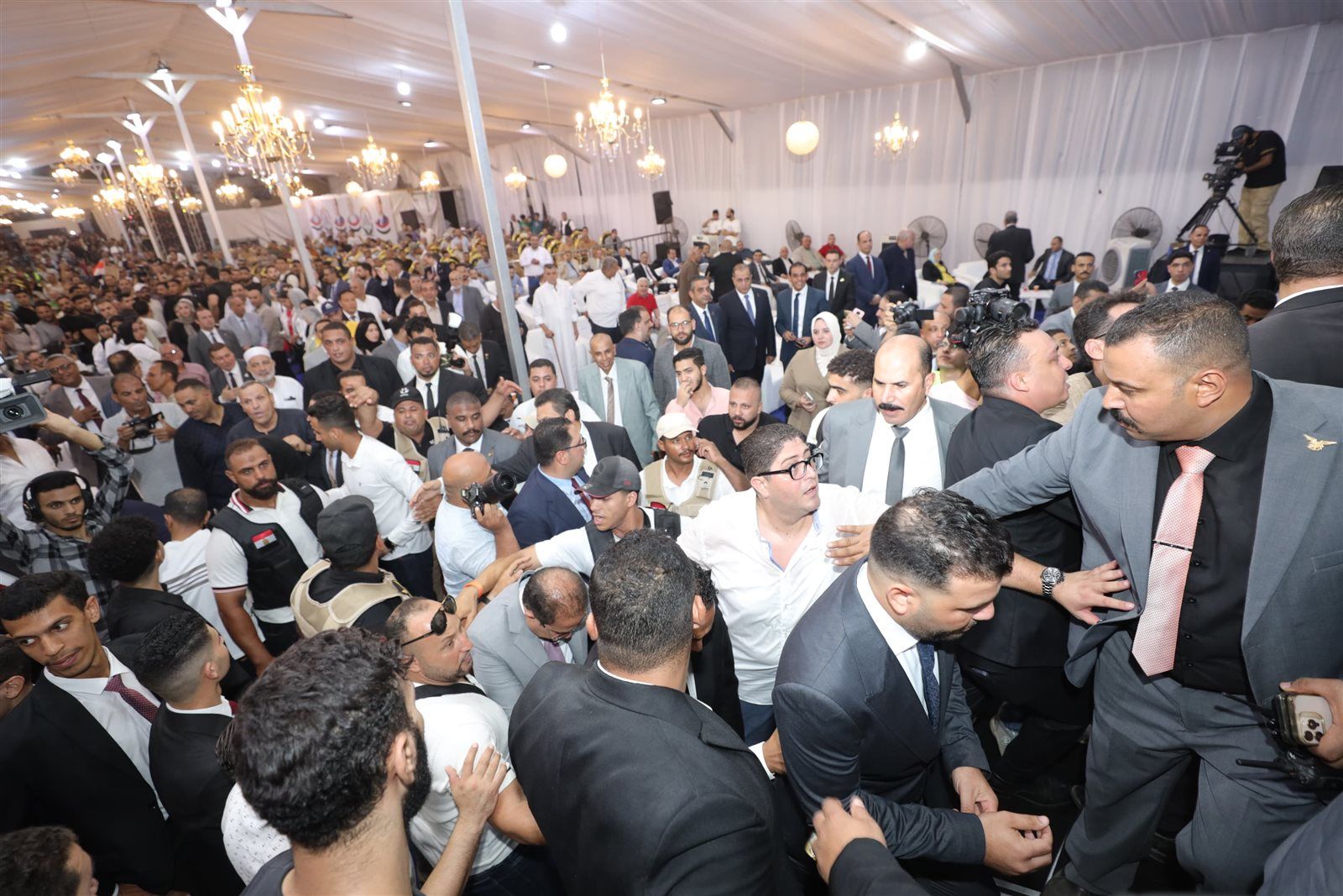 السيد القصير يوجه 7 رسائل بمؤتمر الغربية : ندعم القيادة السياسية.. ومرشحينا معروفين مش نازلين بباراشوت - الخليج الان
