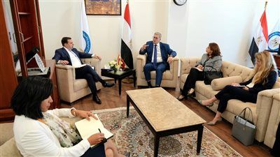 البترول: القيادة السياسية والحكومة حريصتان على التعاون الكامل والالتزام من مصر تجاه شركاء الانتاج - الخليج الان