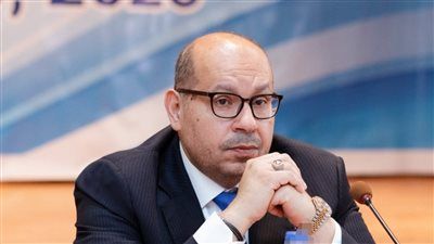 الأهلي يهنئ ياسر إدريس: إنجاز تاريخي في السباحة الدولية - الخليج الان