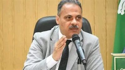 محافظ الشرقية يُقرر إحالة العاملين المقصرين في عملهم للتحقيق بمراكز فاقوس ومشتول السوق - الخليج الان