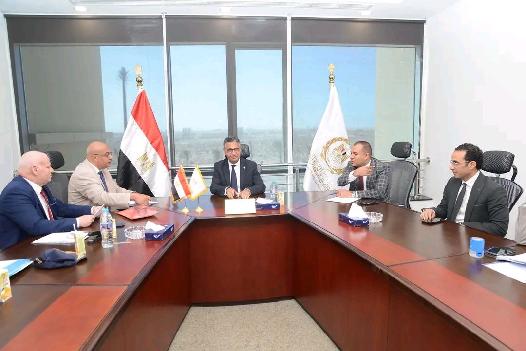 وزير التموين يلتقي بعدد من أعضاء مجلسي النواب والشيوخ ويوجه بتنفيذ طلباتهم - الخليج الان