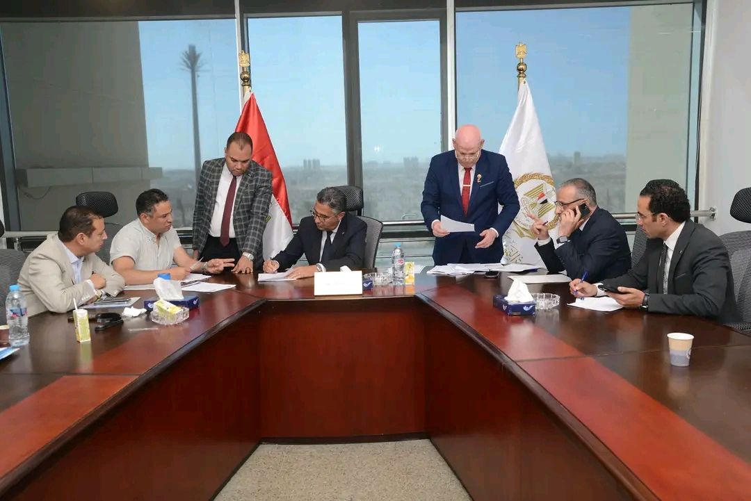 وزير التموين يلتقي بعدد من أعضاء مجلسي النواب والشيوخ ويوجه بتنفيذ طلباتهم - الخليج الان