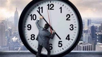 قريبآ استعد| الساعة 12 صباحًا تعود 11 مساءً.. موعد إلغاء التوقيت الصيفي 2025 فى مصر - الخليج الان