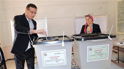وزير الزراعة يُدلي بصوته في انتخابات مجلس الشيوخ ويدعو المزارعين للمشاركة الإيجابية - الخليج الان