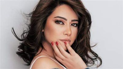شيرين عبد الوهاب تتخطى حاجز 100 مليون مشاهدة بـ بتمنى أنساك.. وعزيز الشافعي يحتفل - الخليج الان