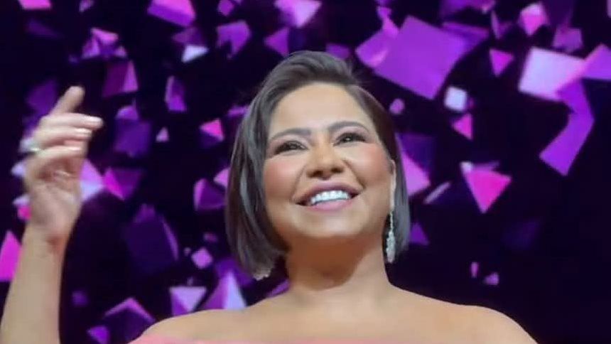 شيرين عبد الوهاب تتخطى حاجز 100 مليون مشاهدة بـ بتمنى أنساك.. وعزيز الشافعي يحتفل - الخليج الان