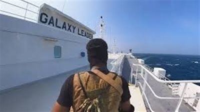 مصدر بالنقل البحري|هجمات الحوثيين أدت إلى تباطؤ حركة التوريدات وتأخير وصول البضائع إلى وجهاتها - الخليج الان