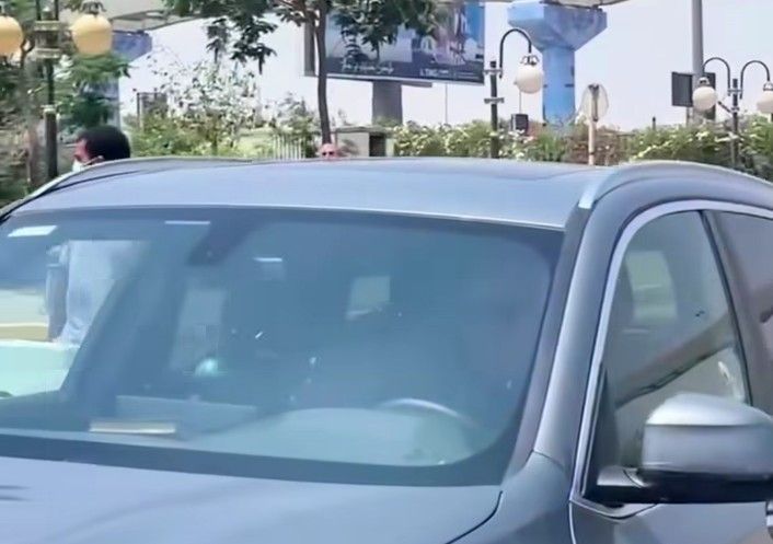 بحضور أشرف زكي وغياب نجوم الفن.. لقطات من جنازة الفنان سيد صادق - الخليج الان