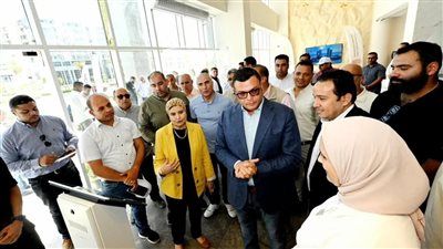 وزير الإسكان يشهد بدء التشغيل التجريبي لمركز خدمات هيئة المجتمعات العمرانية الجديدة بمدينة العلمين الجديدة - الخليج الان