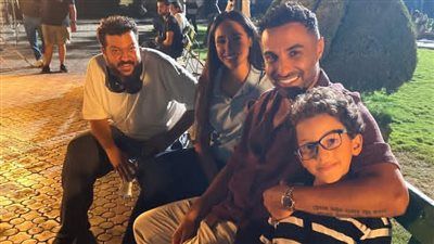 يعرض قريبا على شاهد.. صور من كواليس تصوير مسلسل ابن النادي بطولة أحمد فهمي - الخليج الان