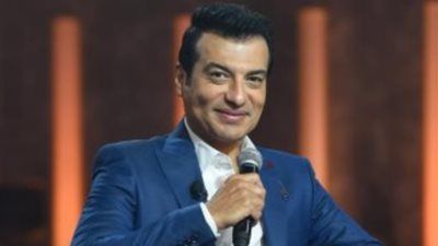 الليلة.. إيهاب توفيق يتألق في حفل غنائي بمهرجان القلعة - الخليج الان