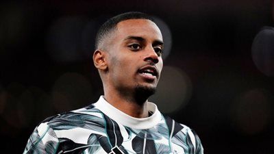 نيوكاسل يونايتد: المصلحة العليا لنيوكاسل وجماهيره تأتي أولًا في كل القرارات ونرفض رحيل آلكسندر آيزاك - الخليج الان