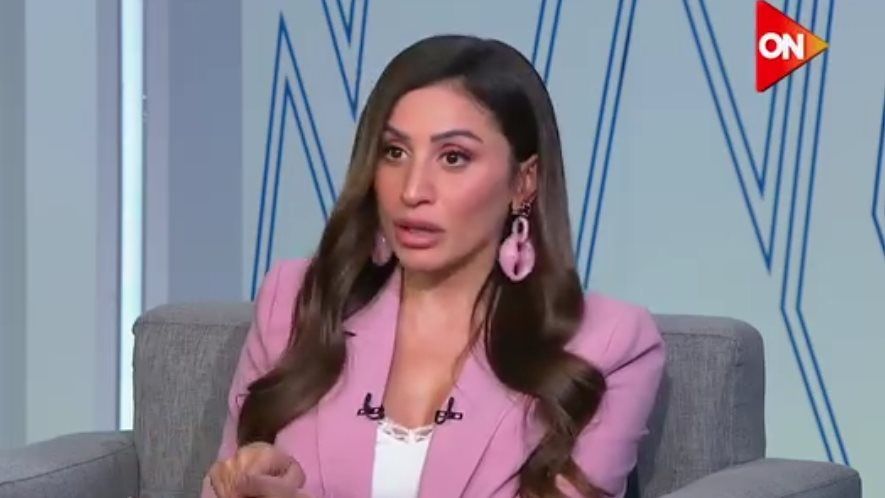دينا الشربيني تتجاهل الجدل وتواصل تصوير لا ترد ولا تستبدل مع أحمد السعدني.. تفاصيل - الخليج الان