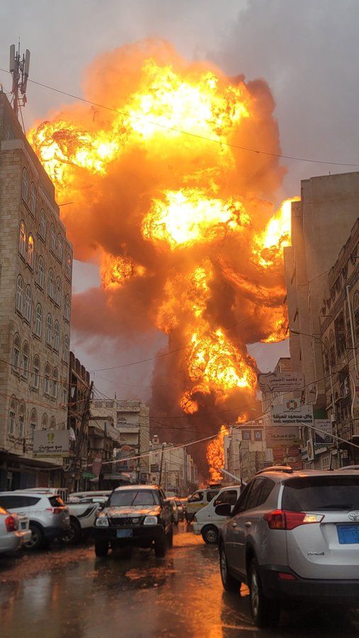 «قرب القصر الرئاسي».. غارات إسرائيلية عنيفة تهز العاصمة اليمنية|صور - الخليج الان