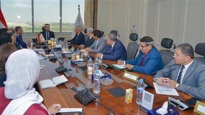 وزير التموين يتابع مستودع السويس الاستراتيجي لتعزيز الأمن الغذائي - الخليج الان